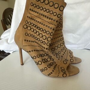 Manolo Blahnik Tan Heeled Boots with Intricate Cutouts